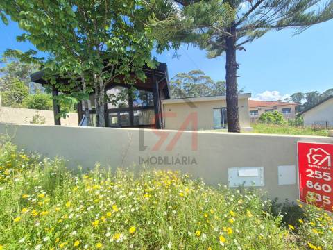 Moradia Isolada T3 Venda em Seroa,Paços de Ferreira