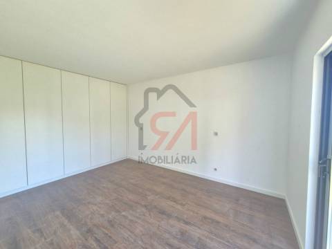 Moradia Isolada T3 Venda em Seroa,Paços de Ferreira