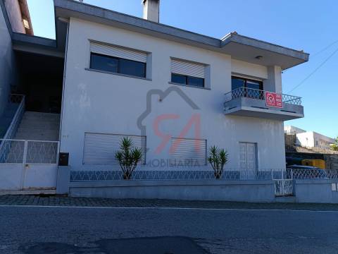 Moradia T4 Venda em Frazão Arreigada,Paços de Ferreira