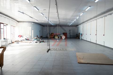 Fábrica/Indústria  Venda em Figueiró,Paços de Ferreira