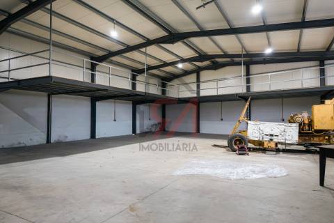 Fábrica/Indústria  Venda em Figueiró,Paços de Ferreira