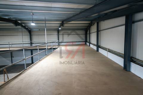 Fábrica/Indústria  Venda em Figueiró,Paços de Ferreira