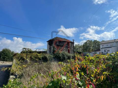 Moradia para Restaurar  Venda em Penamaior,Paços de Ferreira