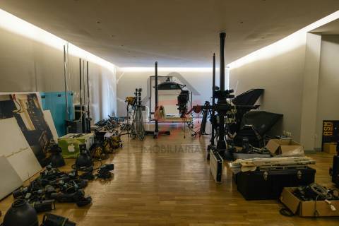 Armazém  Venda em Freamunde,Paços de Ferreira