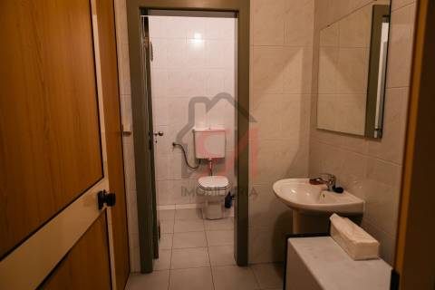 Armazém  Venda em Freamunde,Paços de Ferreira