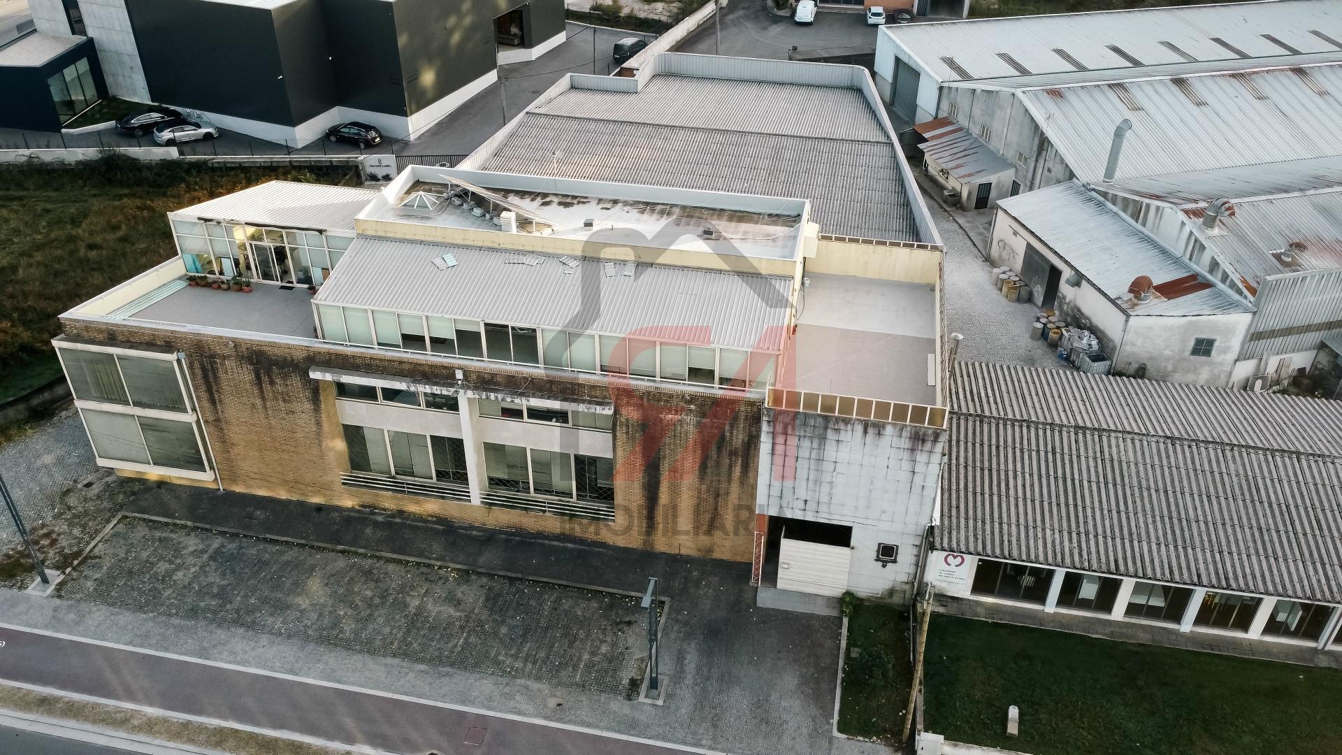 Armazém  Venda em Freamunde,Paços de Ferreira