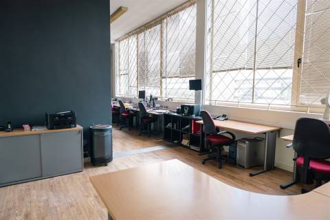 Armazém  Venda em Freamunde,Paços de Ferreira