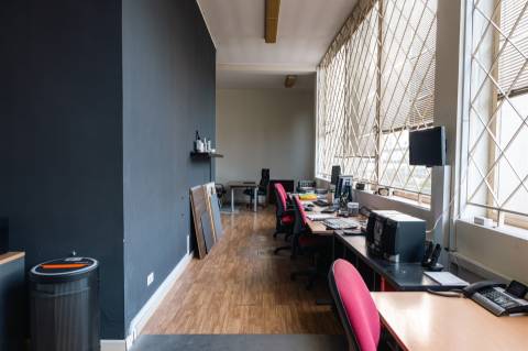 Armazém  Venda em Freamunde,Paços de Ferreira