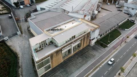 Armazém  Venda em Freamunde,Paços de Ferreira