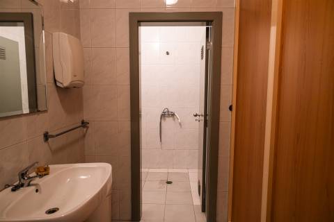 Armazém  Venda em Freamunde,Paços de Ferreira