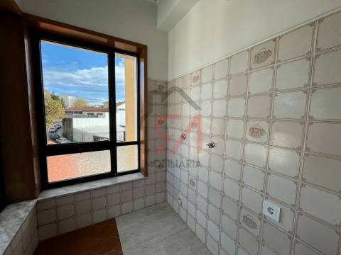 Apartamento T2 Venda em Paços de Ferreira,Paços de Ferreira