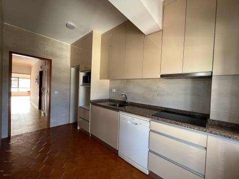 Apartamento T2 Venda em Paços de Ferreira,Paços de Ferreira