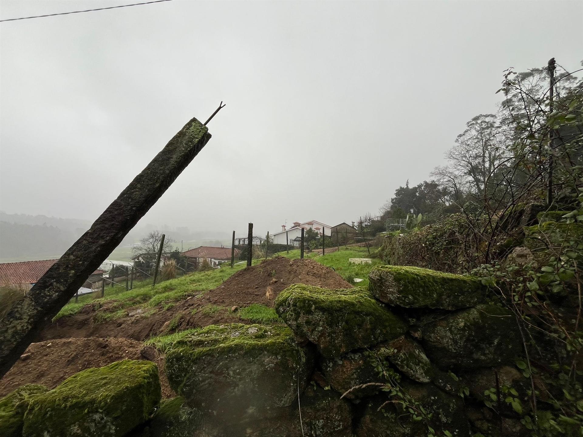 Moradia para Restaurar T2 Venda em Eiriz,Paços de Ferreira