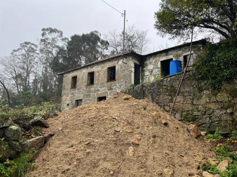 Moradia para Restaurar T2 Venda em Eiriz,Paços de Ferreira
