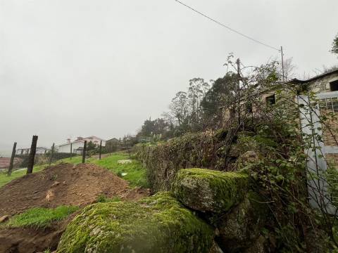 Moradia para Restaurar T2 Venda em Eiriz,Paços de Ferreira