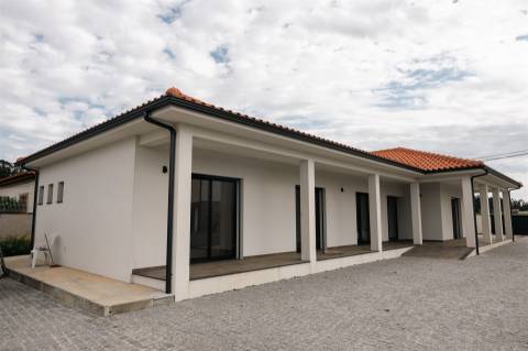 Moradia T3 Venda em Raimonda,Paços de Ferreira