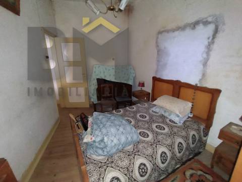 Moradia T6 Venda em Escalos de Cima e Lousa,Castelo Branco