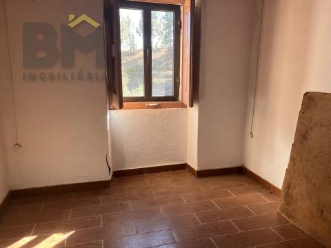 Quinta T3 Venda em Santo André das Tojeiras,Castelo Branco