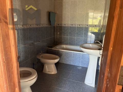 Quinta T3 Venda em Santo André das Tojeiras,Castelo Branco