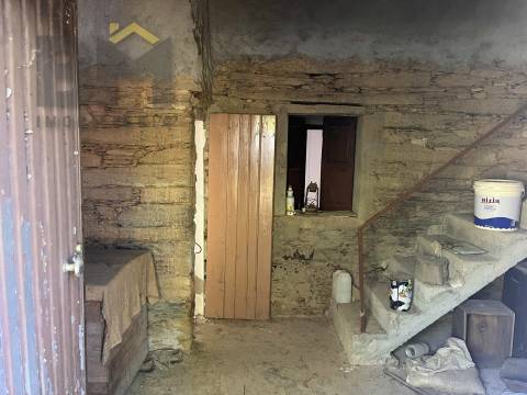 Quinta T3 Venda em Santo André das Tojeiras,Castelo Branco