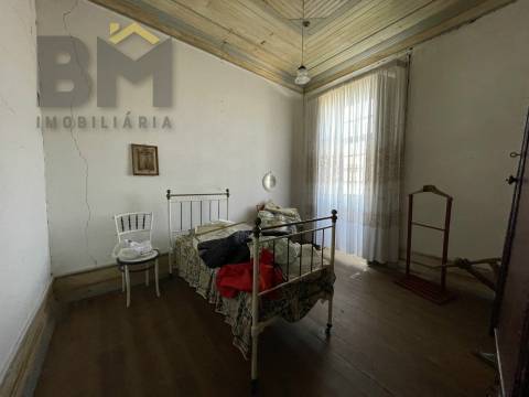 Moradia T5 Venda em Póvoa de Rio de Moinhos e Cafede,Castelo Branco