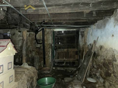 Moradia T5 Venda em Póvoa de Rio de Moinhos e Cafede,Castelo Branco