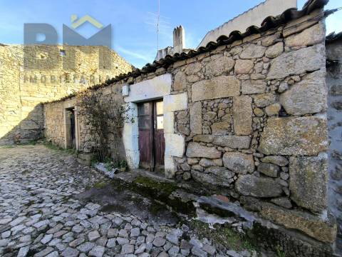 Moradia T3 Venda em Póvoa de Rio de Moinhos e Cafede,Castelo Branco