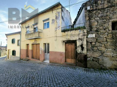 Moradia T3 Venda em Póvoa de Rio de Moinhos e Cafede,Castelo Branco
