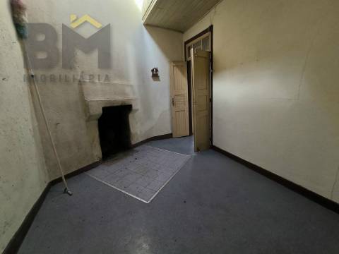 Moradia T3 Venda em Póvoa de Rio de Moinhos e Cafede,Castelo Branco