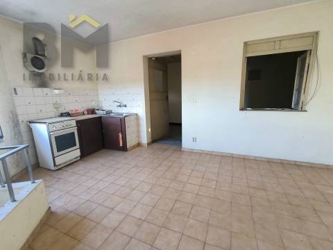 Moradia T3 Venda em Póvoa de Rio de Moinhos e Cafede,Castelo Branco