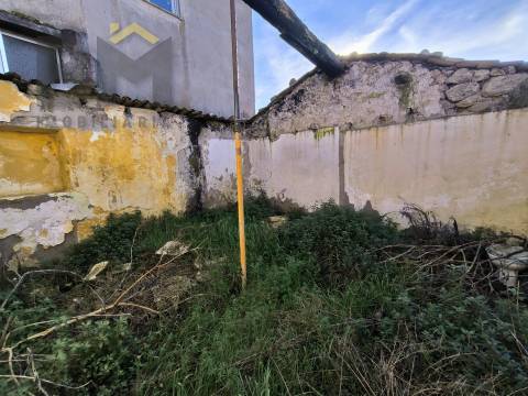 Moradia T3 Venda em Póvoa de Rio de Moinhos e Cafede,Castelo Branco