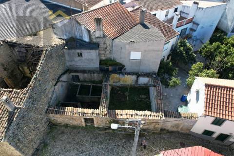 Moradia T3 Venda em Póvoa de Rio de Moinhos e Cafede,Castelo Branco