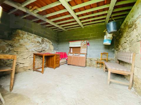 Quintinha  Venda em Póvoa de Rio de Moinhos e Cafede,Castelo Branco