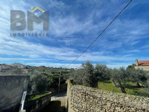 Moradia T3 Venda em Tinalhas,Castelo Branco