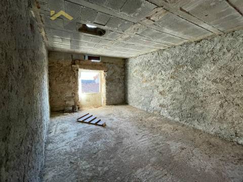 Moradia T3 Venda em Tinalhas,Castelo Branco