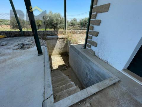 Lagar de Azeite  Venda em Freixial e Juncal do Campo,Castelo Branco
