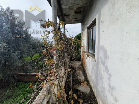 Moradia para Restaurar T2 Venda em Póvoa de Rio de Moinhos e Cafede,Castelo Branco