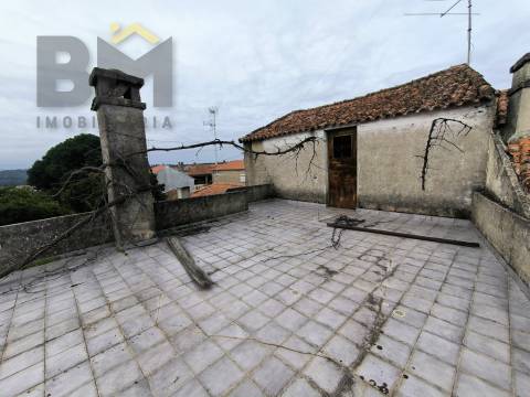 Moradia para Restaurar T2 Venda em Póvoa de Rio de Moinhos e Cafede,Castelo Branco