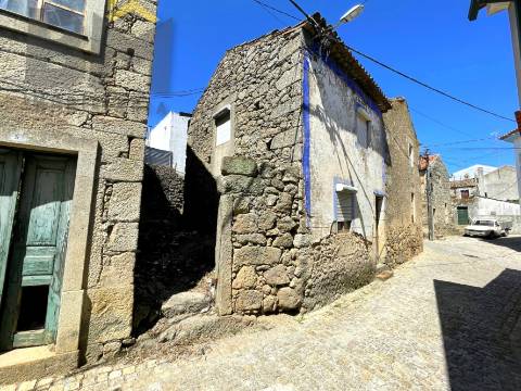 Moradia para Restaurar T0 Venda em Escalos de Cima e Lousa,Castelo Branco