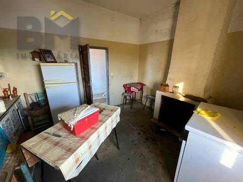 Moradia T2 Venda em Salgueiro do Campo,Castelo Branco