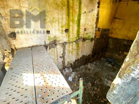 Moradia para Restaurar T1 Venda em Castelo Branco,Castelo Branco