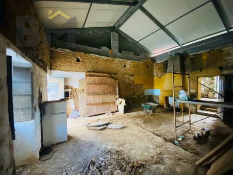 Moradia T1 Venda em Escalos de Baixo e Mata,Castelo Branco