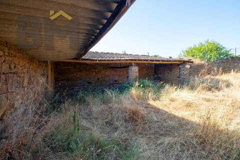 Quintinha  Venda em Sarzedas,Castelo Branco