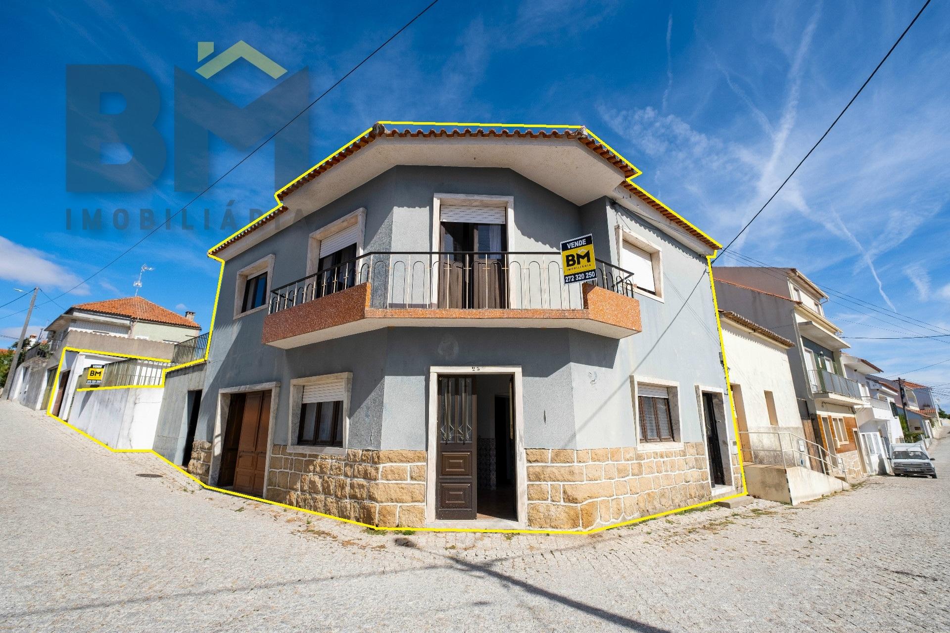 Moradia T3 Venda em Escalos de Baixo e Mata,Castelo Branco