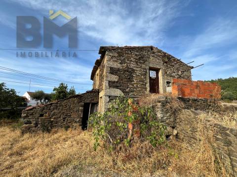 Moradia Devoluta T2 Venda em Salgueiro do Campo,Castelo Branco