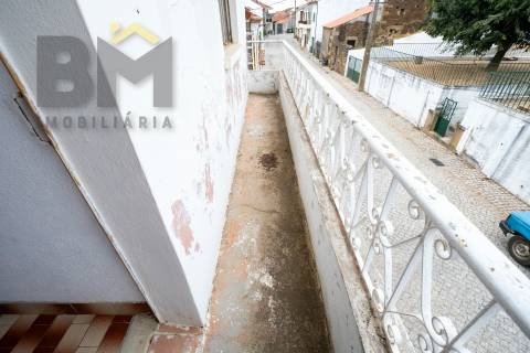 Moradia T3 Venda em Escalos de Baixo e Mata,Castelo Branco