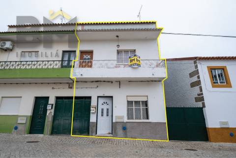 Moradia T3 Venda em Escalos de Baixo e Mata,Castelo Branco