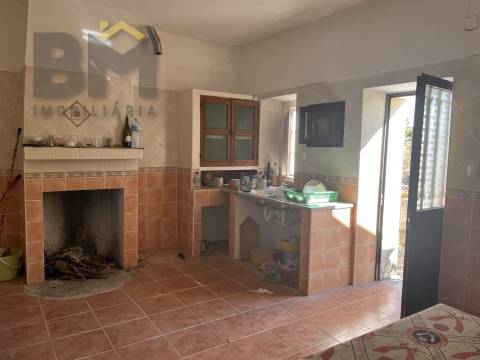 Moradia T3 Venda em Santo André das Tojeiras,Castelo Branco