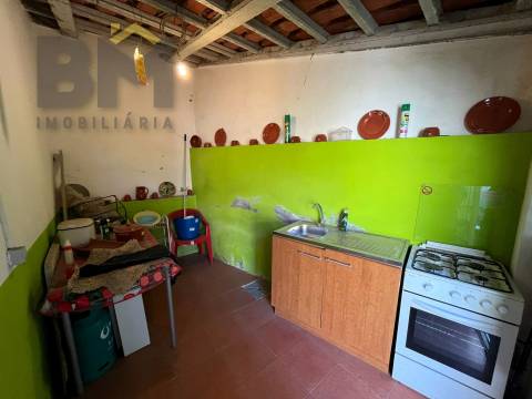 Moradia T1 Venda em Freixial e Juncal do Campo,Castelo Branco