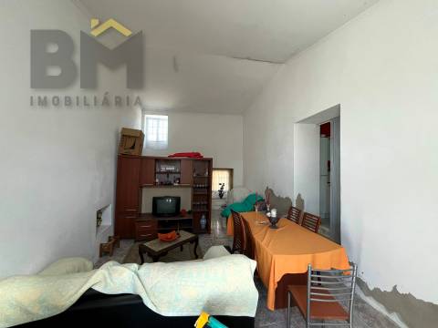 Moradia T1 Venda em Freixial e Juncal do Campo,Castelo Branco